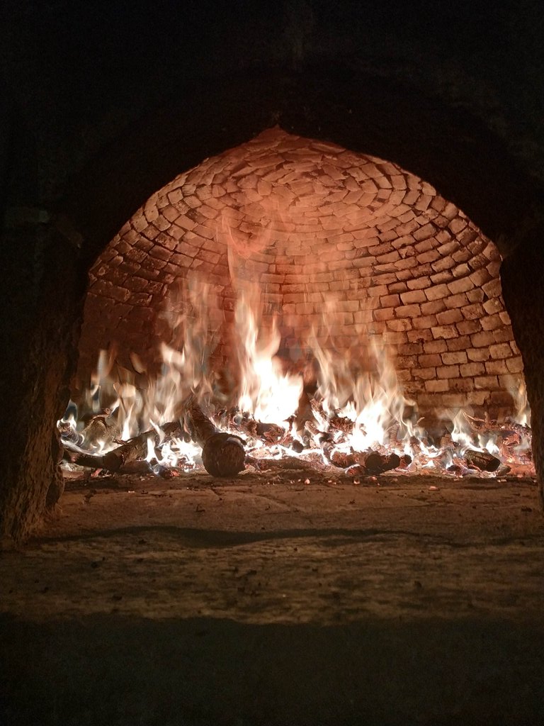 Bzh_Waterman's tweet photo. Pyrolyse enclenchée ! 🔥🔥🔥 #fourapain https://t.co/eR8xvZlaAx
