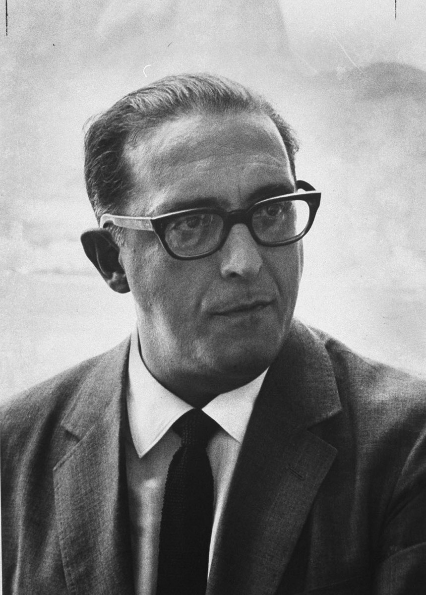 Antigo aliado e atual crítico ferrenho do governo militar, Carlos Lacerda, ex-governador da Guanabara, teve os direitos políticos suspensos por 10 anos.