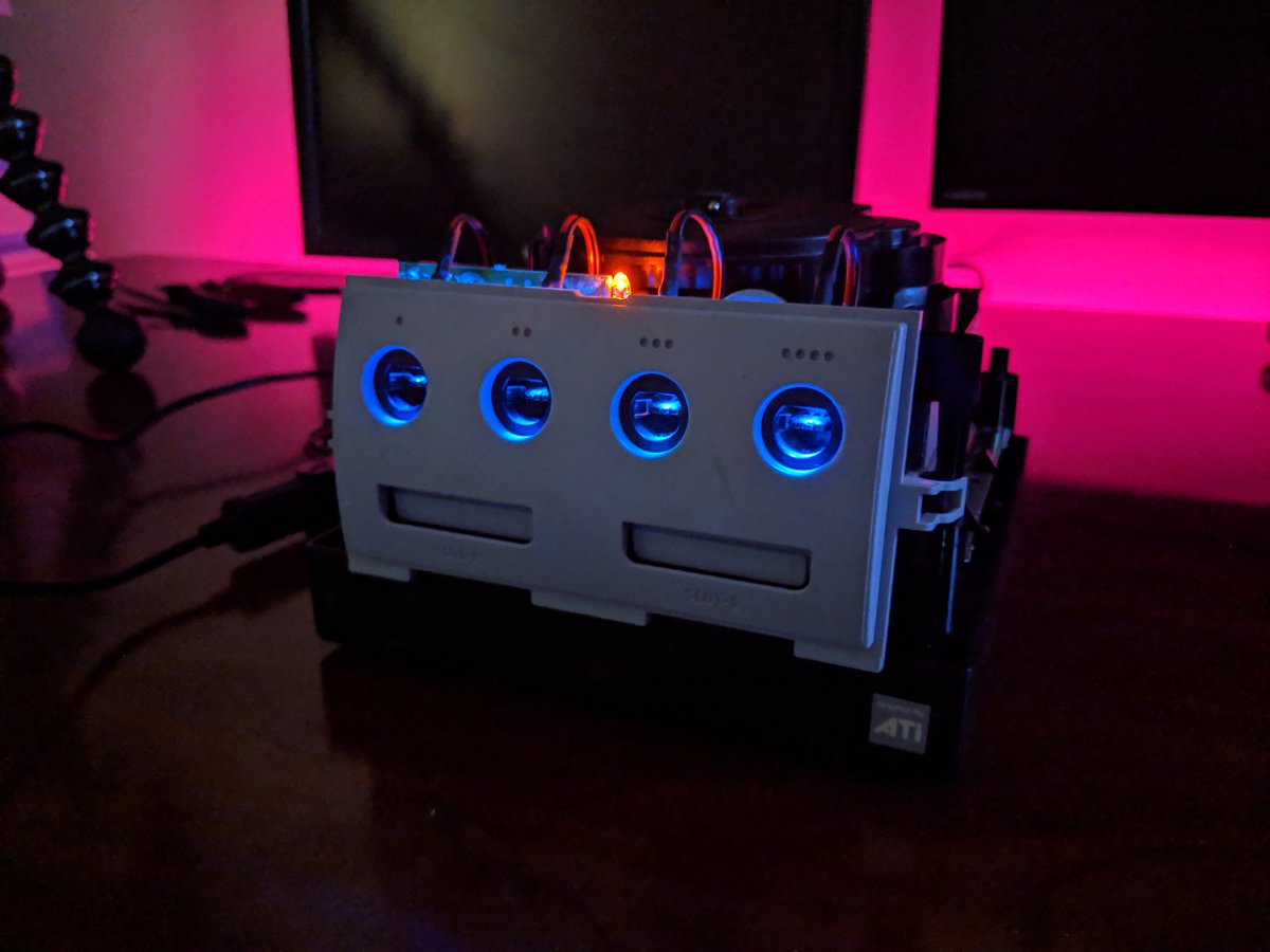 ModernVintageG's tweet image. Turned out pretty good ! #LEDMods #Gamecube
