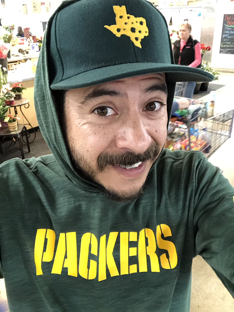 LambeauLatino's tweet photo. @packeverywhere Austin, Texas! Ho Pack Ho!!! #GoPackGo #PackerRollCall #PackEverywhere #GetLoudLambeau https://t.co/b3FcsmbLM1