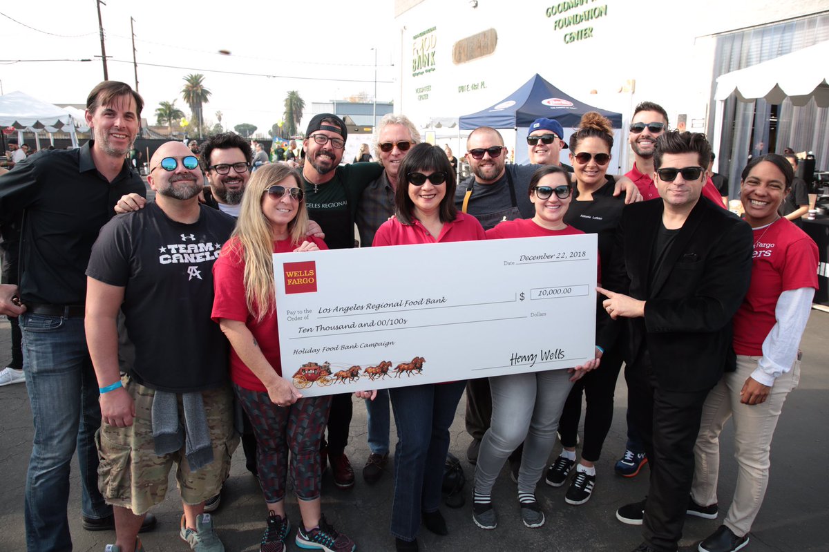Thank you to the amazing folks @backbeatbbq @LAFoodBank and #davegrohl for your continued efforts in helping communities end hunger this holiday season! We’re honored to join you in making a difference in our communities. #WeFeedLA #eatdrinkandsupport