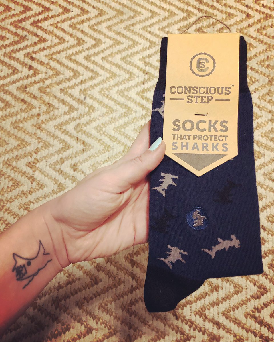 Not only do these @ConsciousStep socks have sharks on them, they’re fairtrade AND contribute to @oceana to support its mission to protect the world’s oceans! Thank you so SO much, Jessi and Andrew 🦈🦈🦈🦈🦈🦈🦈