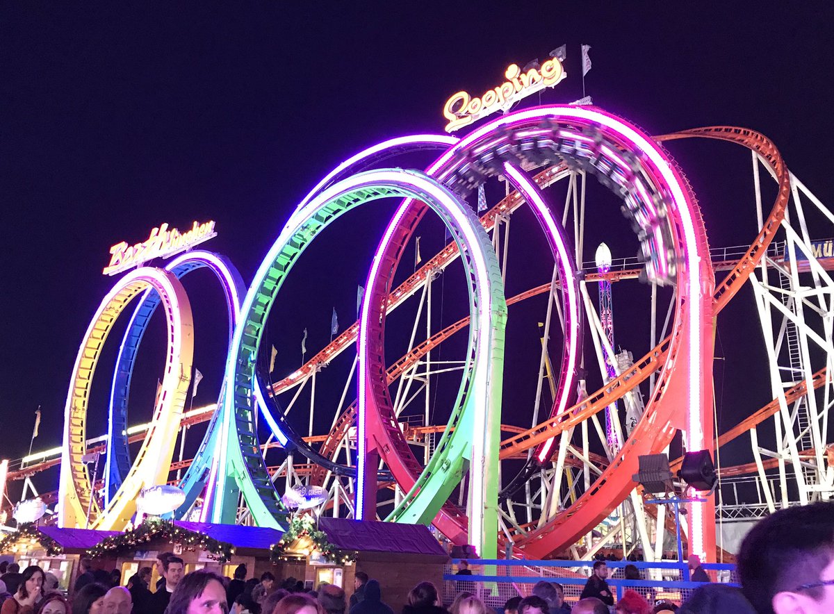 AndyHygate's tweet photo. Oh #OlympiaLooping or #MunichLooping ⭕️⭕️⭕️⭕️⭕️ You are one seriously awesome traveling #Schwarzkopf coaster classic! https://t.co/O7m4jf72Cj