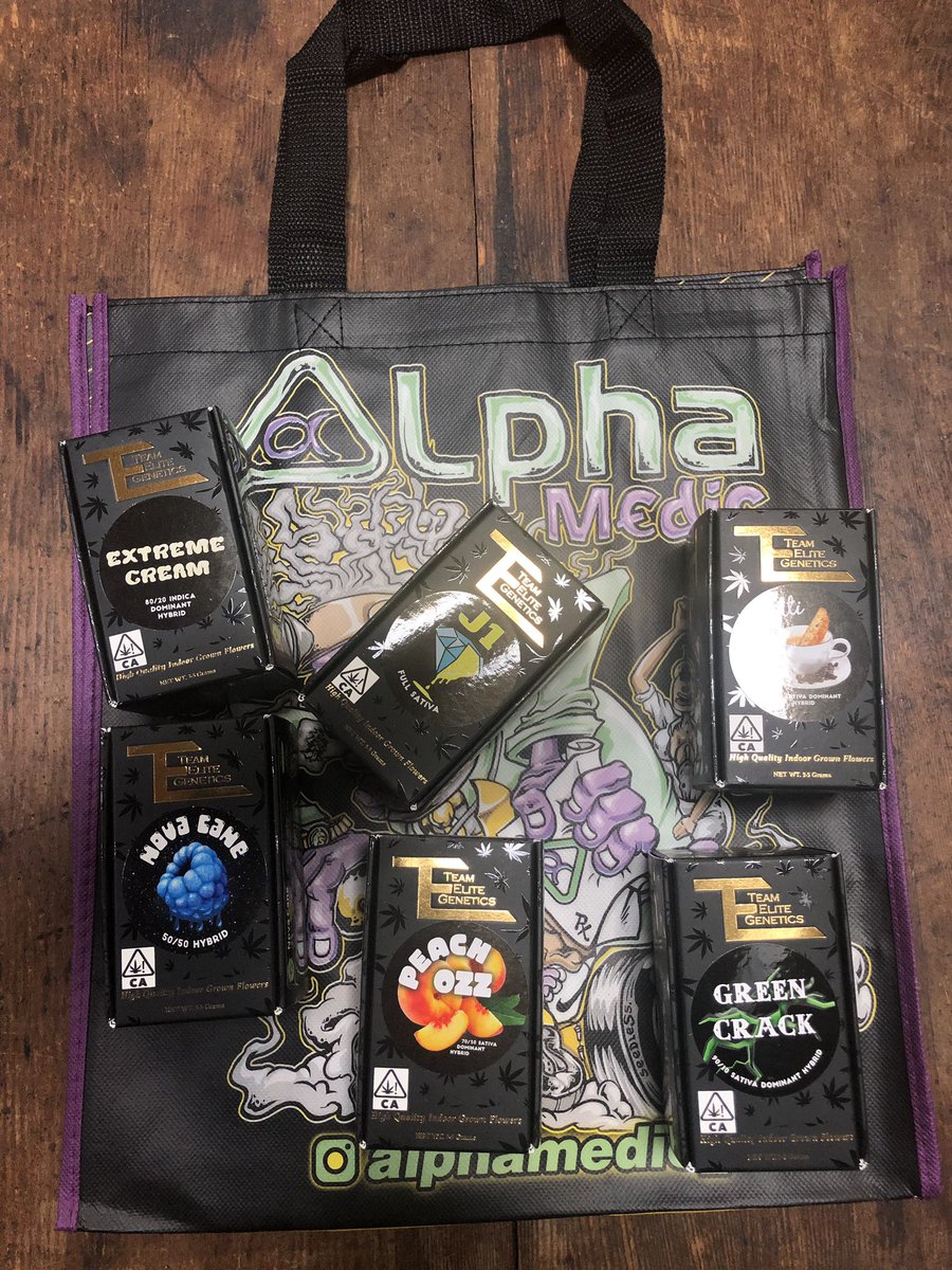 alpha_medic's tweet photo. Fresh Batch of #TeamEliteGenetics on the menu just in time for Christmas!! #OceanBeach #SanDiego #DelMar #PointLoma #LaJolla #ElCajon #Cannabis #DeliveryService https://t.co/ppGCJKD74n