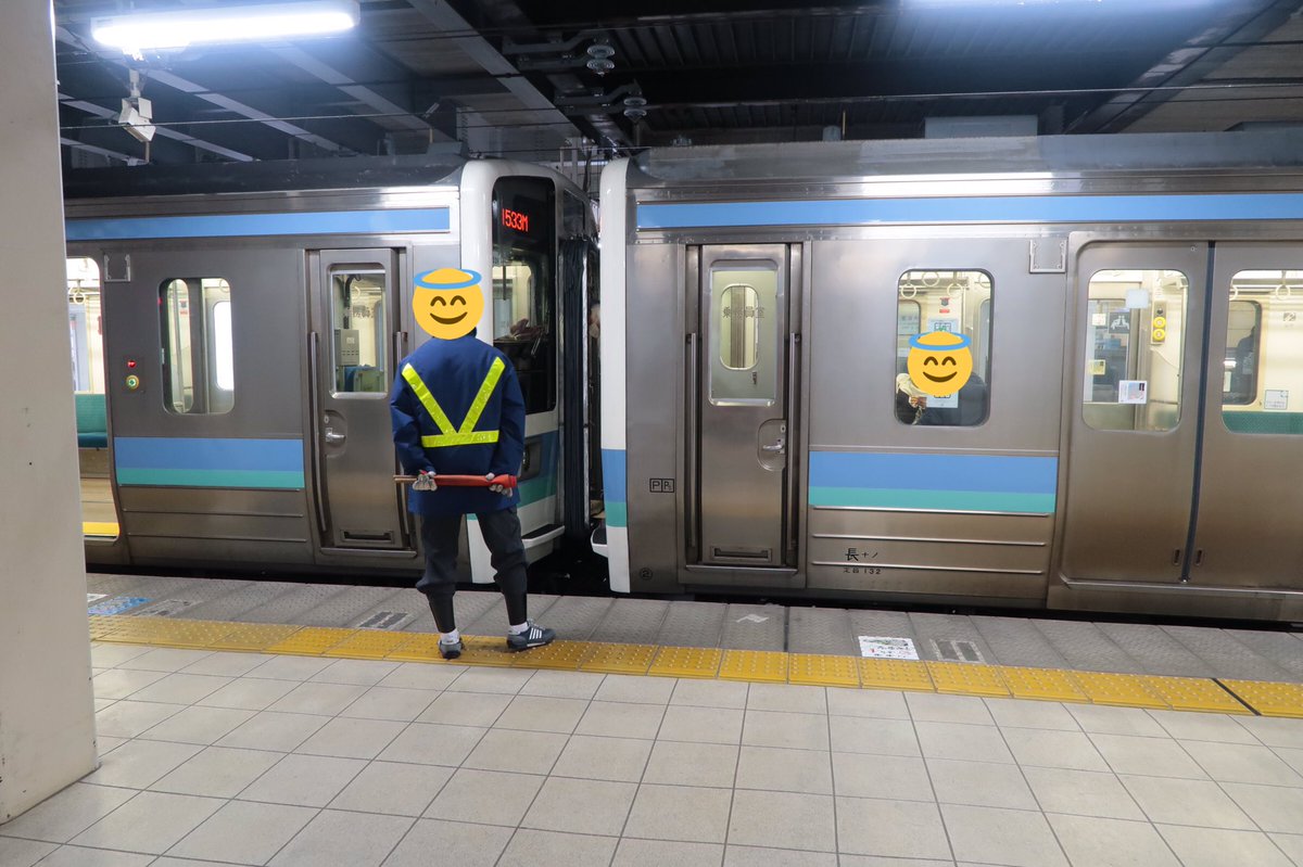 阪急電鉄 公式 A Twitter ホーム上で行われる連結解放作業は 鉄道員の仕事 という感じでついつい見てしまいますね 長野ですので 雪国らしく 連結器に雪カバーが付けられる風景が新鮮でした 連結解放作業は阪急電車ではめっきり少なくなりました いつもの 阪急電鉄 公式 A Twitter ホーム上で行われる連結解放作業は 鉄道員の仕事 という感じでついつい見てしまいますね 長野ですので 雪国らしく 連結器に雪カバーが付けられる風景が新鮮でした 連結解放作業は阪急電車ではめっきり少なくなりました いつもの
