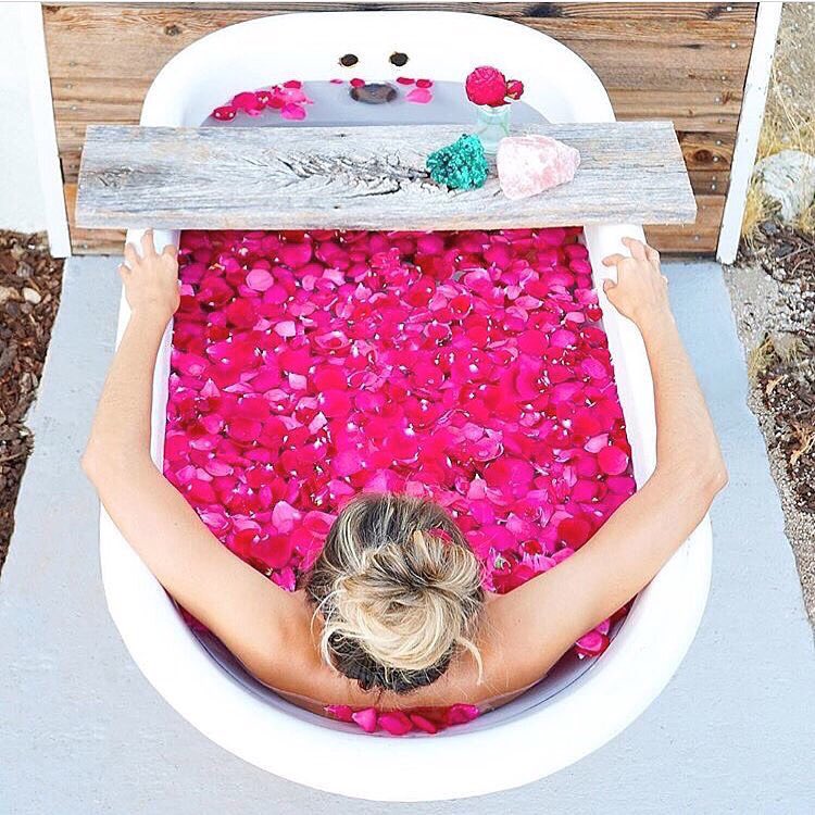 breakupbcau's tweet photo. There’s not much a good bath can’t cure 💗
#breakupbootcamp https://t.co/wL6KT5ZnSR