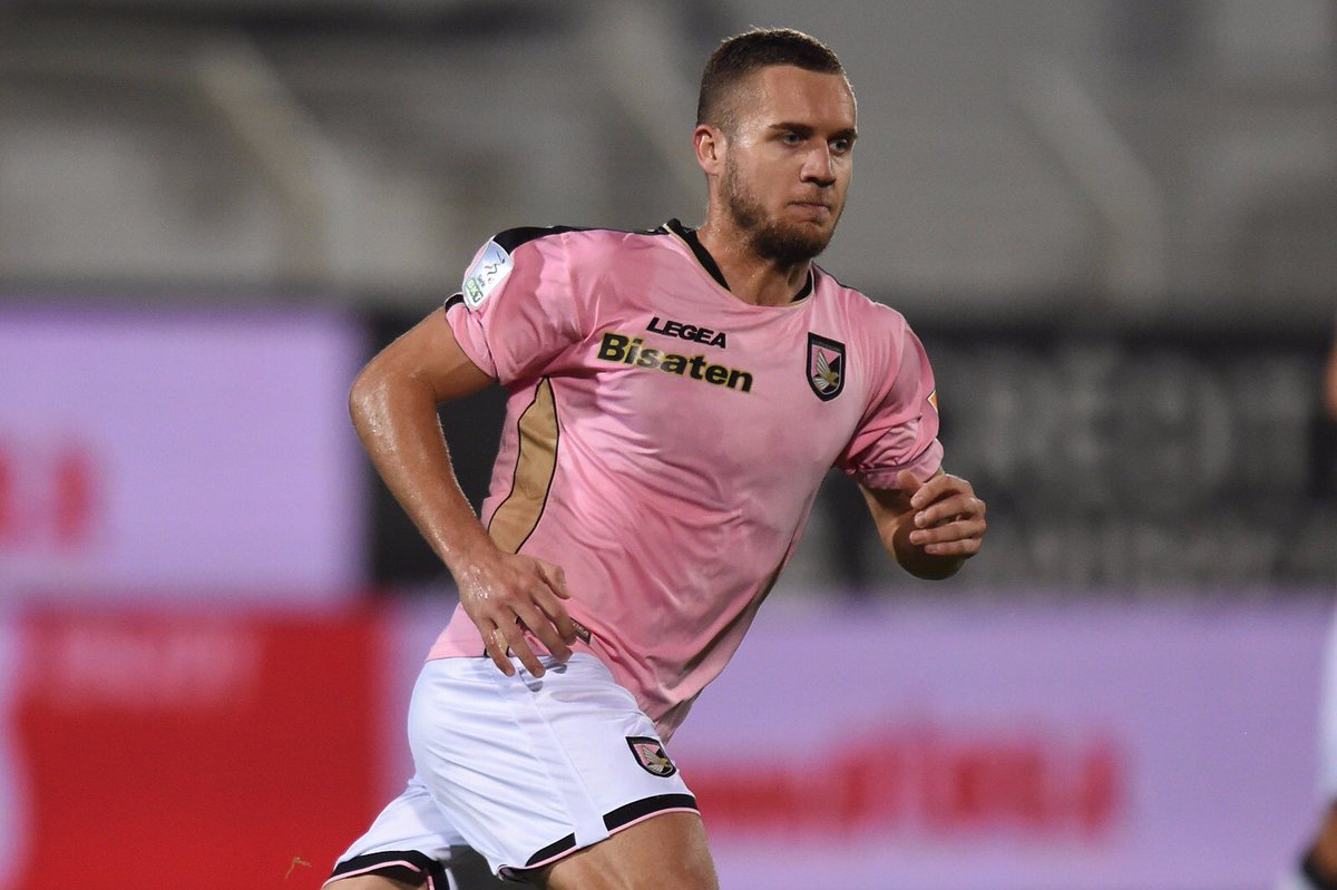palermocalcioit's tweet photo. 📸 La photogallery del pareggio sul campo dello Spezia #SpePal
➡️ https://t.co/DNLNEBNqyN https://t.co/ccmvKYrmbt