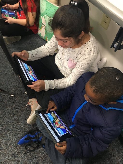 MrsParrish_CFB's tweet image. One of my favorite parts of the year. I love seeing their faces light up while learning to code! This year was extra special because our first grade friends came to join us 👯♀️ #cfbcodes #whycode
