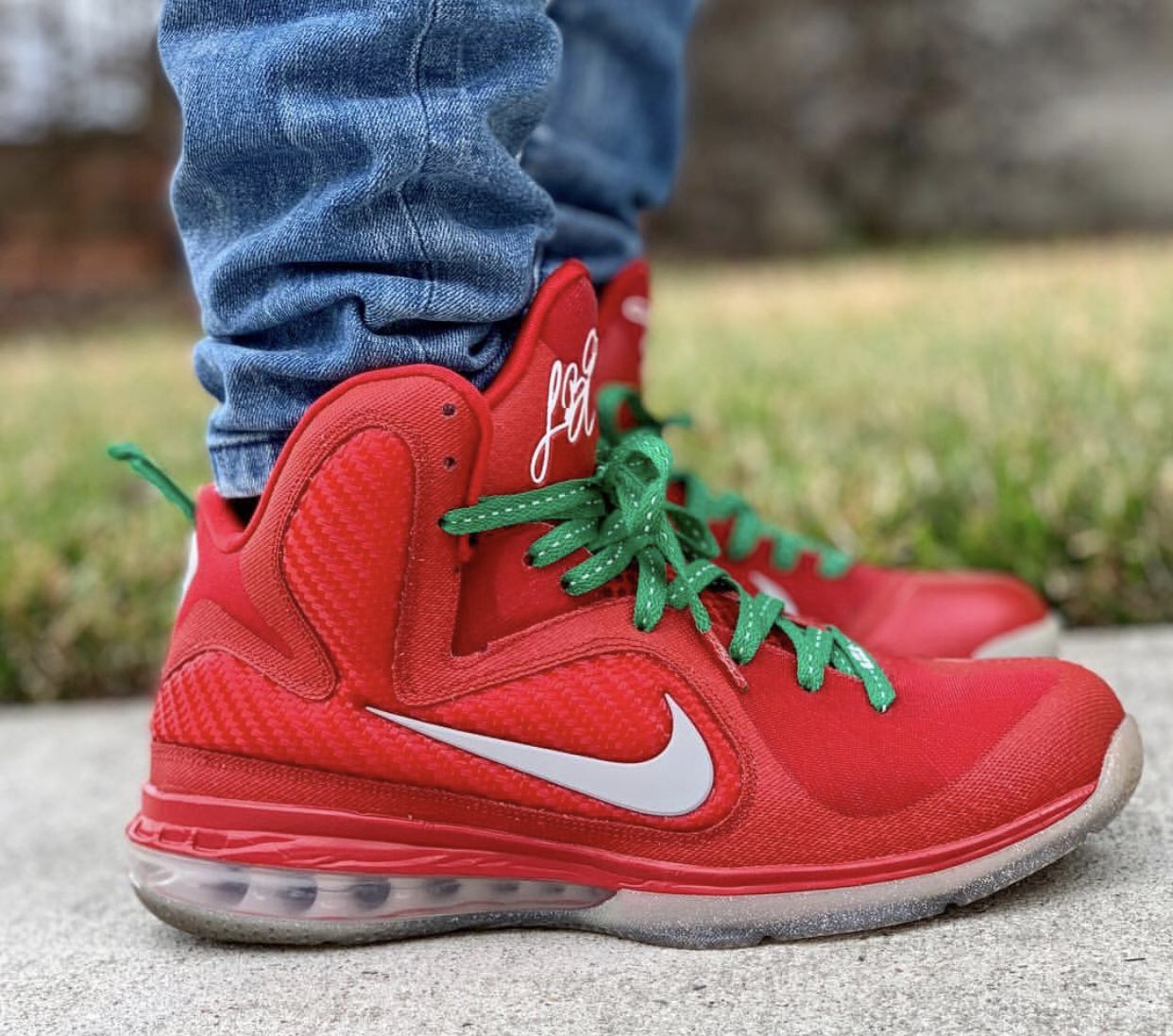 lebron x mas in la