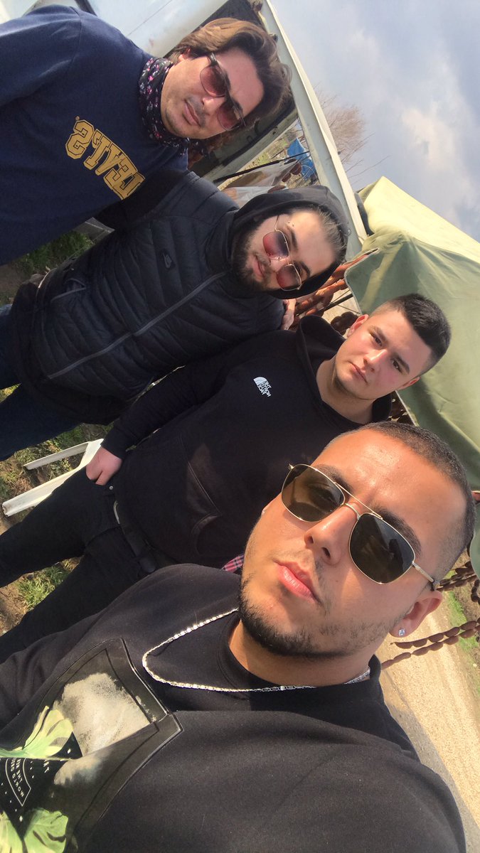 Deve güreşlerini ve sucukları severim