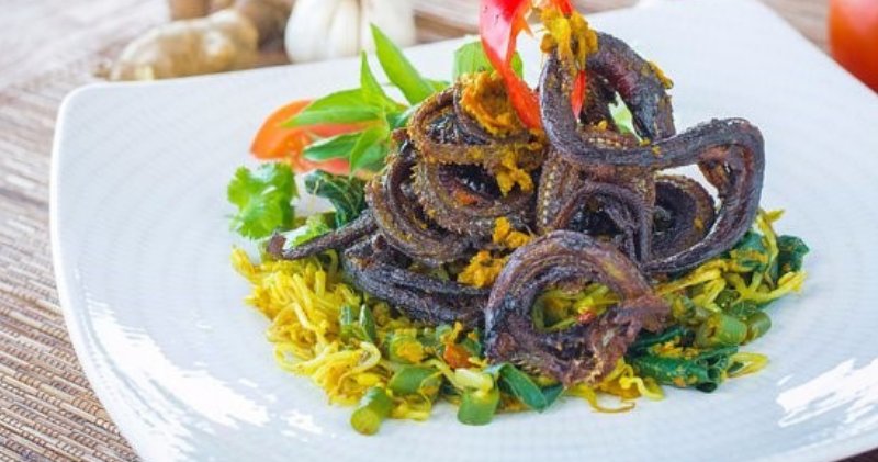 GrandSunsetGili's tweet photo. Dining well is such an indispensable part of travel. Here are five unusual Indonesian delicacies that you should sample when next visiting this part of the world. https://t.co/dxWq39d0Cm https://t.co/bipO5w0nPJ