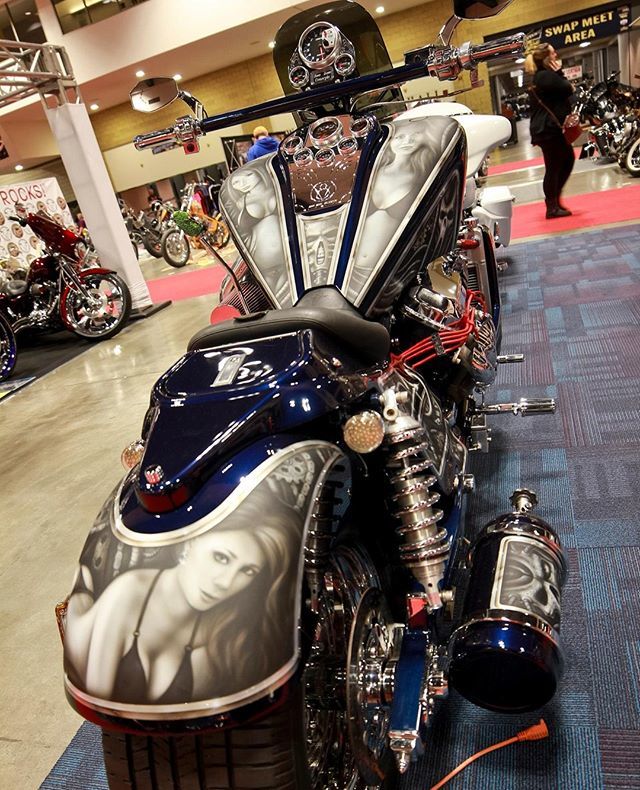 DSBikeShowMN's tweet photo. Wicked fast 🏍️💨 .
.
.
.
.
.
#donniesmithshow #merrychristmas #sportsterlovers #sscycle #donniesmithbikeshow #donniesmithbikeandcarshow #bikeshow #midwest #minnesota #saintpaul #minneapolis #twincities #kustomlife #motorcycle #motorcycles #motolife #c… https://t.co/i6owySqRwa https://t.co/SwZIigjR7f