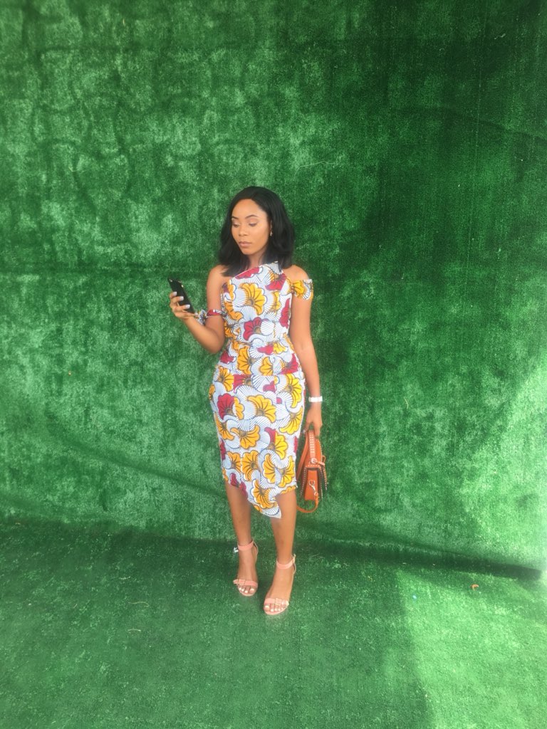 SmallFoams's tweet photo. NYSC is temporary, but serving is forever! ๐ฅ
#peach2018 https://t.co/dEJKbKismf