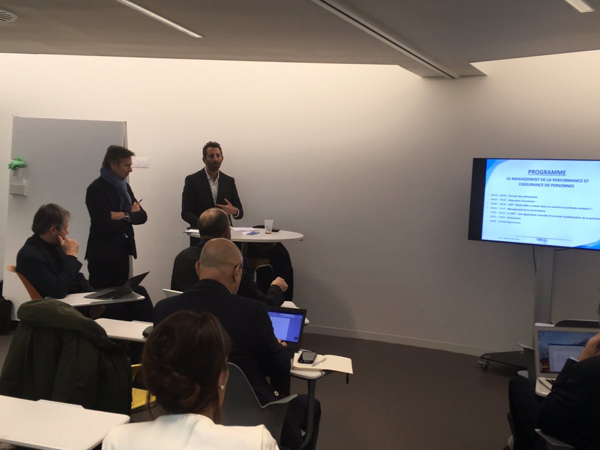 GroupeValmen's tweet photo. Le mardi 18 décembre en partenariat avec @AdomMutualite, @GroupeValmen organisait une matinée sur le management de la performance d’entreprise et l’assurance de personnes. Des échanges très interactifs entre les participants. https://t.co/Sx0i1wmWwG