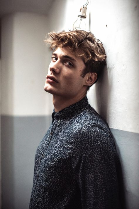 AgentCollinx's tweet image. • Jake Collins
• Agente de Shield
• Mutante 

Especialidad:

Habilidad de desprender su piel para mostrar una personalidad física diferente debajo.

#MarvelFandomRP #AOS 

RT y no te comerás una bala.