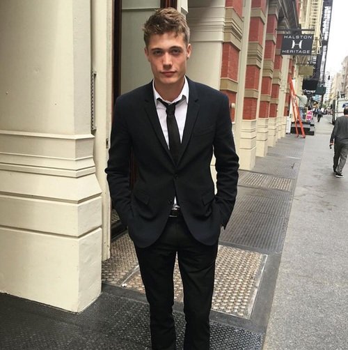 AgentCollinx's tweet image. • Jake Collins
• Agente de Shield
• Mutante 

Especialidad:

Habilidad de desprender su piel para mostrar una personalidad física diferente debajo.

#MarvelFandomRP #AOS 

RT y no te comerás una bala.