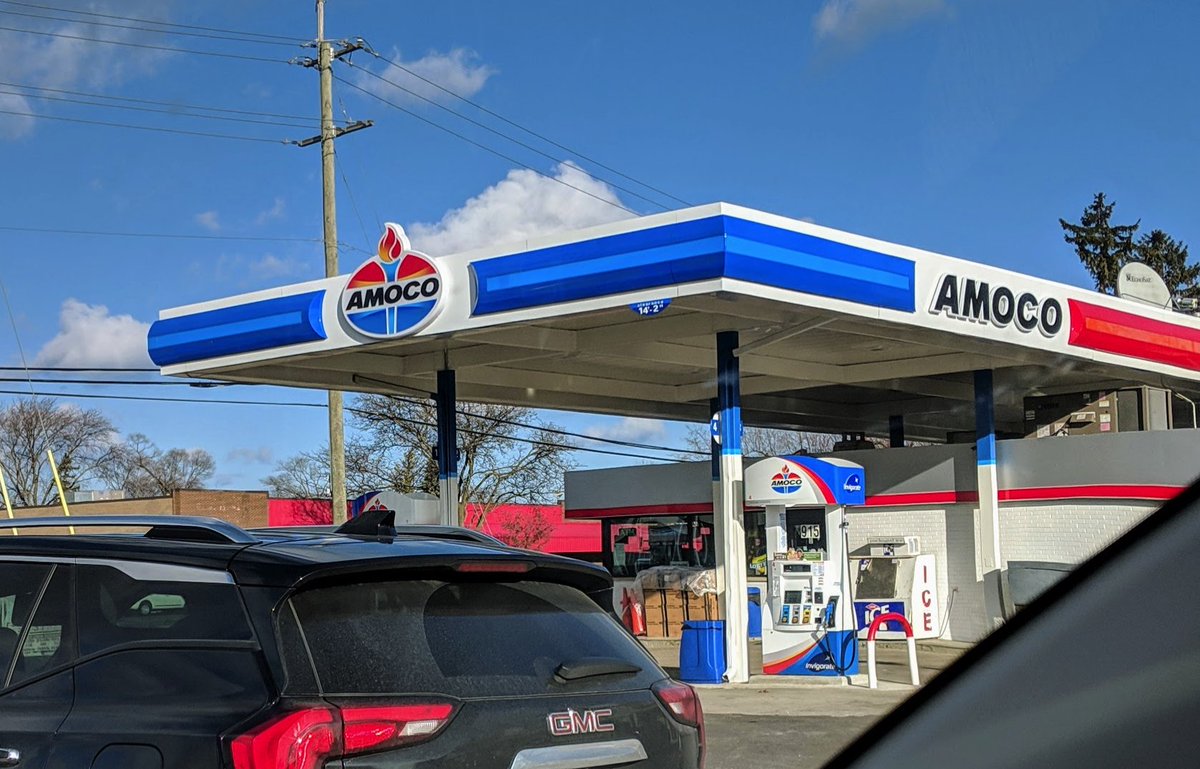 JimLecinski's tweet photo. So now Amoco is back?   The third station I've seen recently. https://t.co/mkMn3ZM0hs