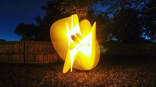 CJBautista's tweet image. The Darkness and The Light...
.
.
.
#lightsaber #lightwriting #starwars #theforce bit.ly/2ELixgk