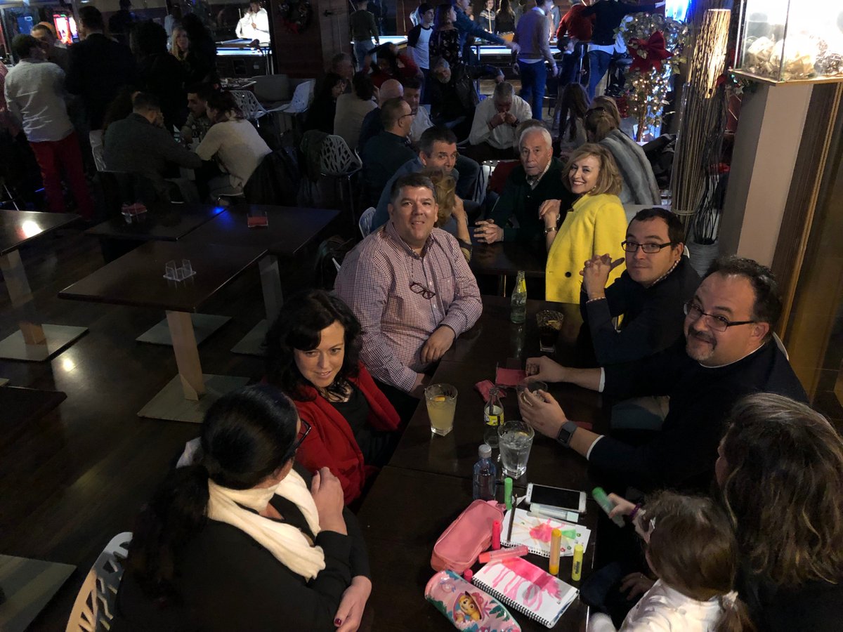 opencafe88's tweet photo. Gracias por elegirnos para compartir estas fiestas... ¡¡Feliz Navidad!! #openízate https://t.co/6kVfl6b7FE
