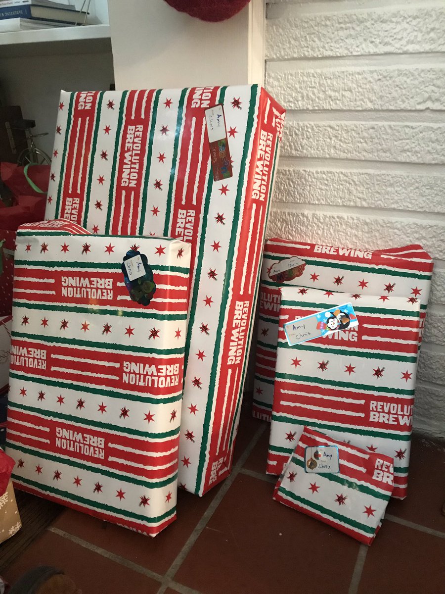 elstonbrau's tweet photo. Thanks for the wrapping paper @RevBrewChicago #dadwrapping https://t.co/MFRdWzFh1V
