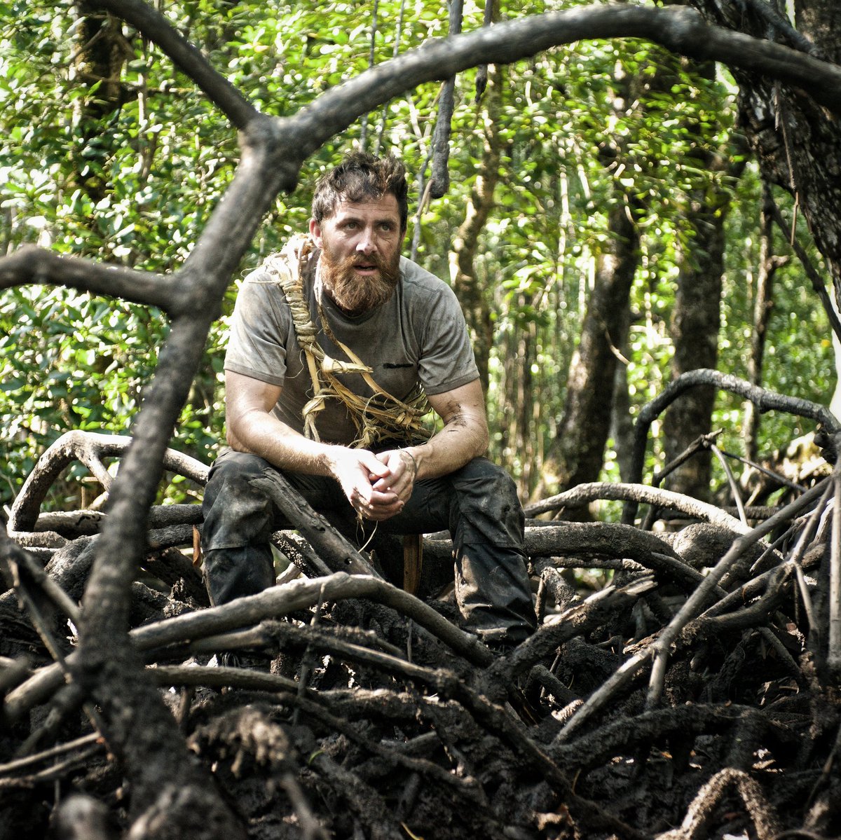 AldoKane's tweet image. Christmas shopping be like..........Rather be in the Mangroves! #broken 
#Verticalplanet #firstmanout @Ed_Stafford @DiscoveryUK @Discovery