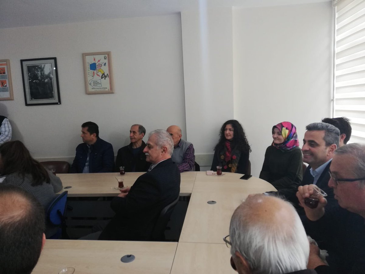 BayrameCelik's tweet photo. KMO 2018 Yılı 2. Danışma Kurulu Toplantısı gerçekleştirildi-23.12.2018

KMO Samsun Şube merkez binasında 2018 Yılı 2 Danışma Kurulu Toplantısı gerçekleştirildi. Toplantıya çeşitli sektörlerde faaliyet gösteren üyelerimiz ile birlikte OMÜ Proses Grubu öğrencileride katılmışlardır. https://t.co/LlXhjA868x