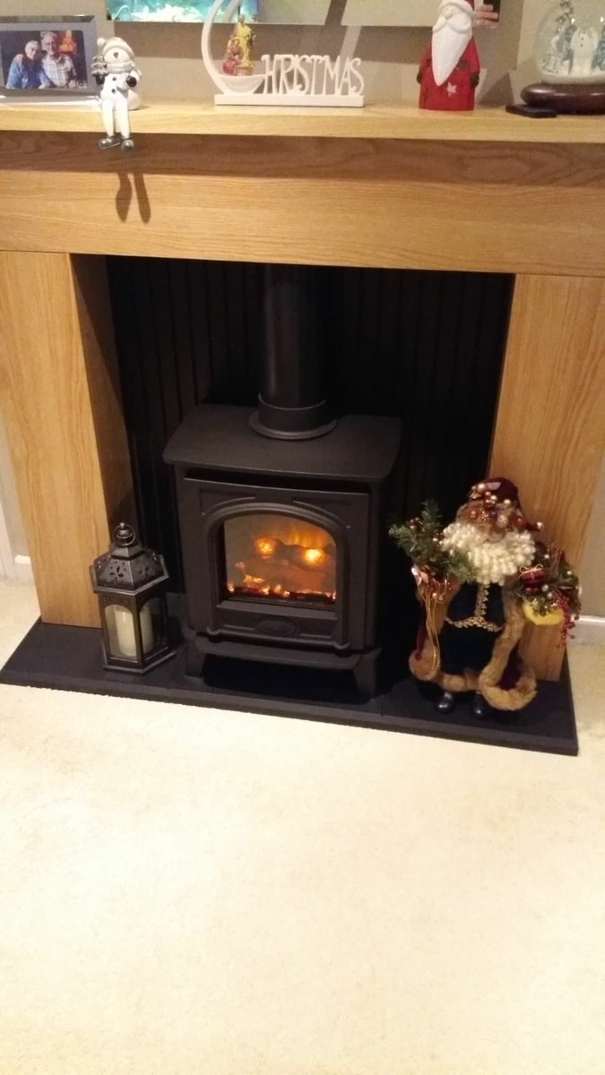 Lovely electric Gazco Stockton supplied for great friends. All ready for Christmas now. Merry Christmas to all our customers old and new. Thank you for your continued support. Means alot ❤️🎄🎅🏻.#gazco  #christmas #idealfires #kent