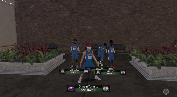 TheTermite__'s tweet photo. 1x ruffles winner, Shout out to @CiroC_MLG @IceyThaGoon and @CryTooGood 🎯☔️ #NBA2K19 #RufflesEvent https://t.co/UQsVb6e2m9