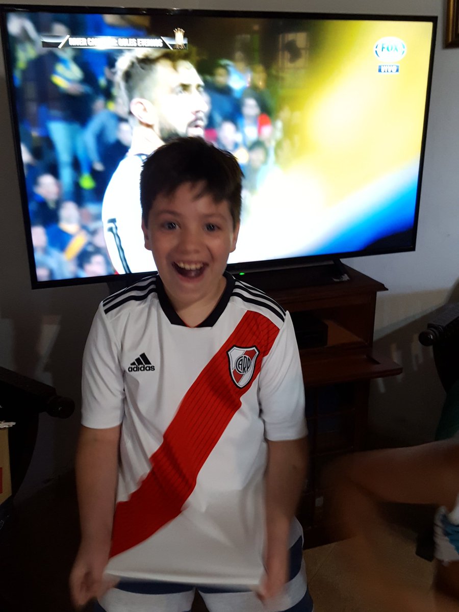 yoprincesa's tweet photo. #RiverxFox Aguante River Campeón!! https://t.co/CHBBopWNq4