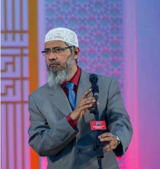 _Hamzerh's tweet image. I watch game of thrones but I don’t watch porn..What kinda statement is this please?