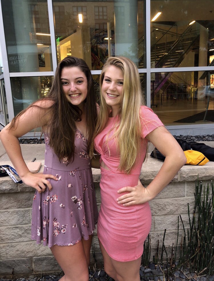 mkat2812's tweet photo. happy birthday abby!! ily have a great day💞 https://t.co/ySYaPLBW5J