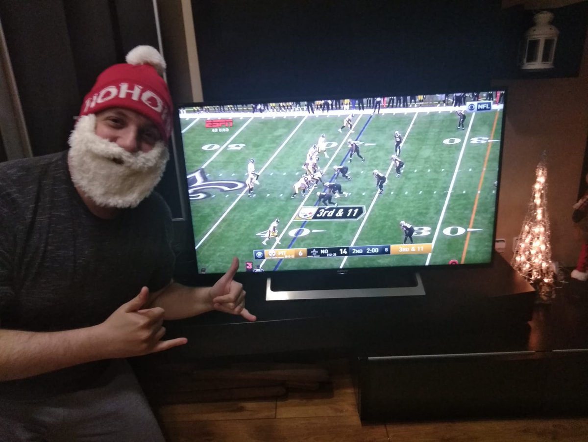 raphaguarda's tweet photo. Ho ho Ho feliz natal com NFL na veia!!! #NFLnaESPN https://t.co/TxrLagkhea