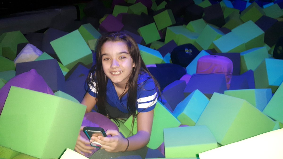 LamissahB's tweet photo. #countdowntochristmas family fun days π²π²π² having fun at flip out #family #familyfun #familyiseverything #Christmas #ChristmasCovered #christmasfun #familyqualitytime #flipoutfun #lamissahlashontae #childactor #holiday #HolidaysAreComing #fun #HappyHolidays https://t.co/O0LyPEcOnx