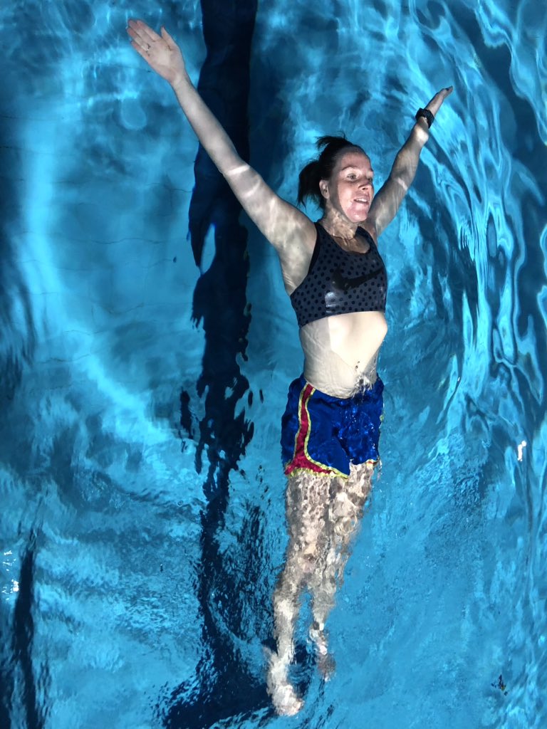 Track day after swim set. Super hot run which doesn’t not usually go well for me but clearly my body is starting to adapt to the heat each year. Either that or my head is getting stronger. #trackday #getrunning #dontstopmenow #triathletes #triathlon <a href="/RAFAssociation/">RAF Association</a>