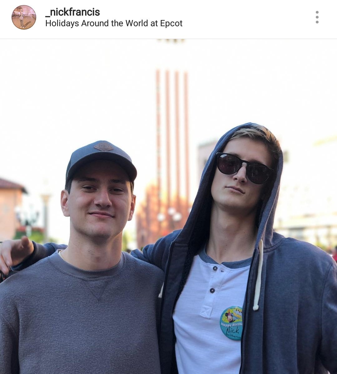 BYEAlerts's tweet photo. Toby with his friends https://t.co/rZP0Dgwizm
