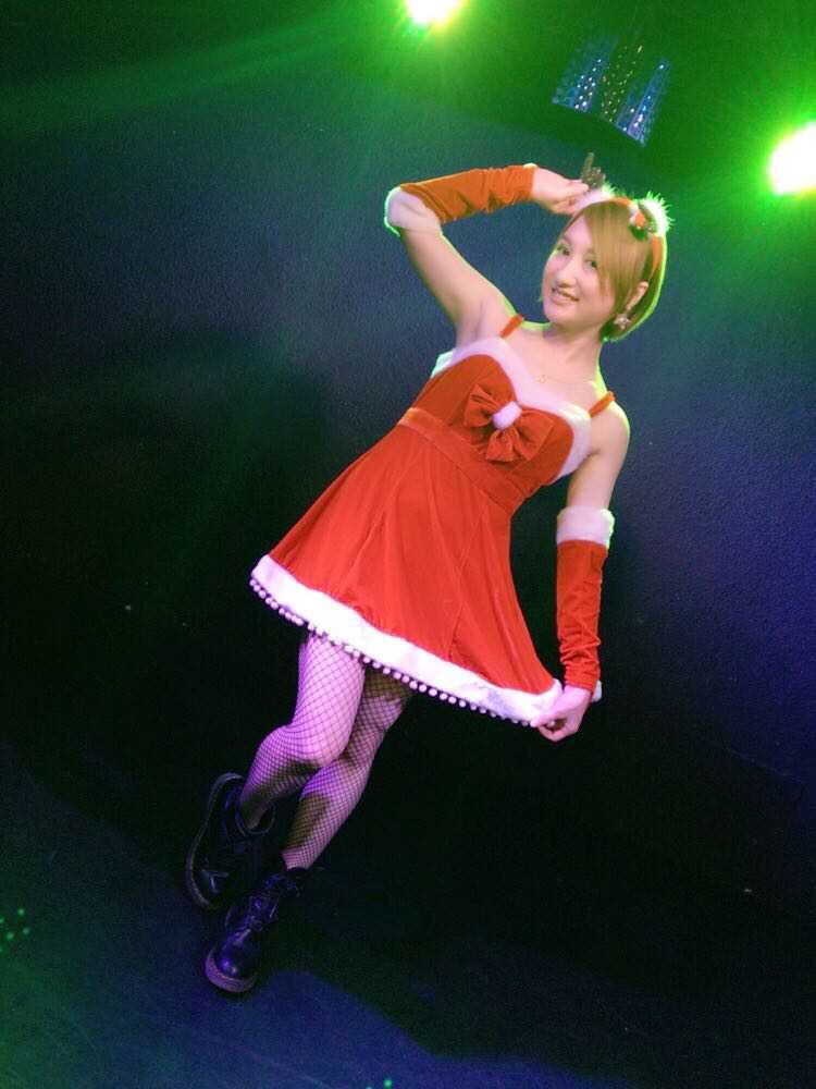 yuukarin73's tweet photo. メリクリ〜🎅🏻
みんなは今日なにするのかな✨?
お昼にライブあるよん❤️
イブ当日に推しに会いに行こう🥰
🎅🏻EMOLVA presents クリスマスミニライブ in 新大久保KPL🎅🏻
🎄OP12:50/ST13:00
🎄予¥2,500/ 当¥3,000 ※1D別
🎄出 永野愛佳 桜りん shiffon
#片目惚れ #EMOLVA https://t.co/aOHIDM2xVy