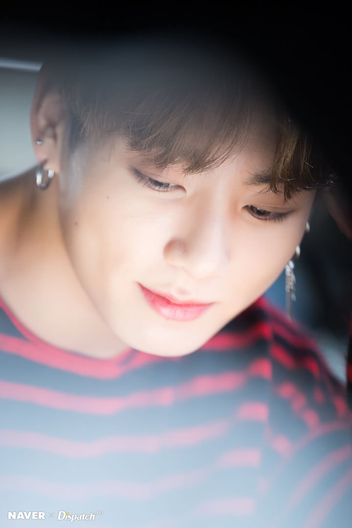 Yesswayland's tweet photo. BTS X NAVER X Dispatch!

#꾹 #JUNGKOOK #방탄소년탄 #BTS @BTS_twt https://t.co/2velBYKdta