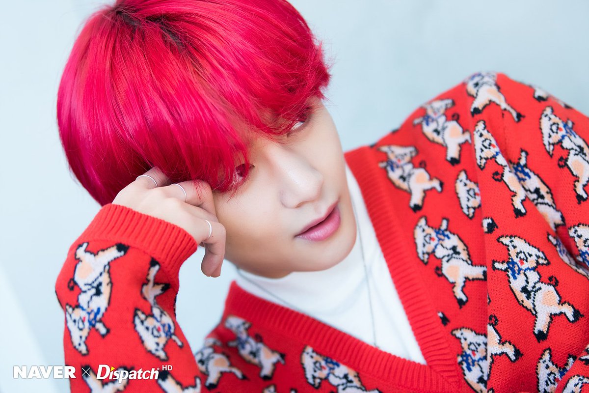 Yesswayland's tweet photo. BTS X NAVER X Dispatch!

#TAEHYUNG #태형 @BTS_twt  #V https://t.co/y68tAEJ72C