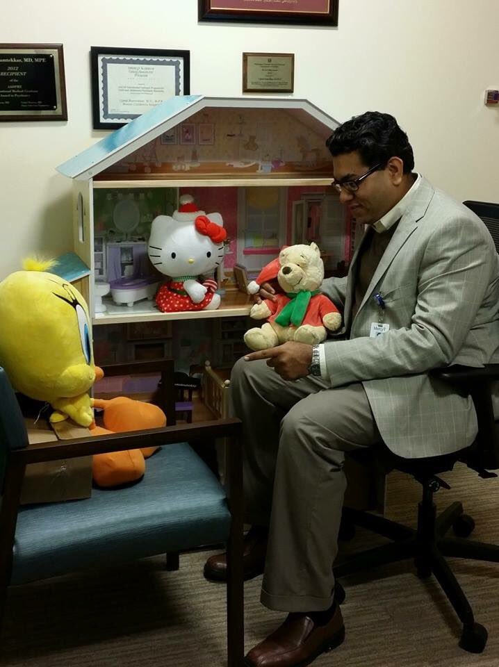 UjjRam's tweet photo. Children need to have input in their care. Caregivers need to use the right tools for such health chat. Should the use of clinically informed toys for #connection be taught as #clinicalskill? #CAPtweet #MedED @docsidhu @DrHowardLiu @AACAP @pediacast @DrAdamSagot @finkshrink https://t.co/eA369usTeo