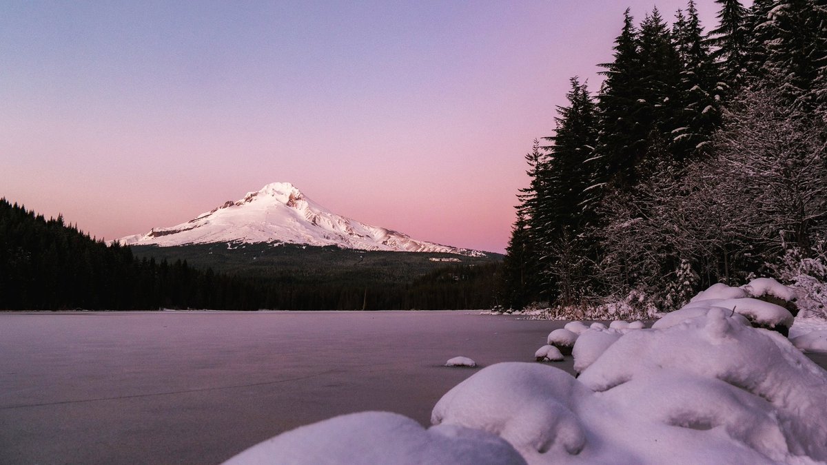 take 4. a sequel is in order. a mt.hood #zen moment. #trillium lake, #oregon. book 1. season 4.
chapter 7.75. wasimofnazareth.com
#adventure #nature #travel #pdx #pdxlife #trees #snow #mountains #sunset #photography #OnlyInOregon #OregonExplored