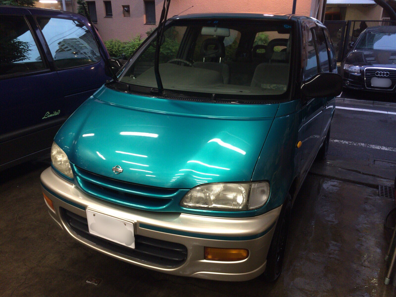 自分が見たことのない珍しい色の車を貼る Twitter Search Twitter