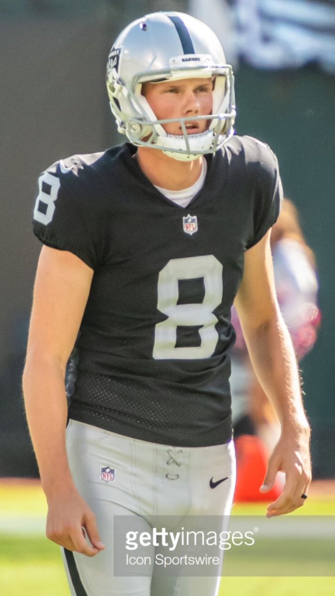 Helmet Stalker sur Twitter "Raiders K Daniel Carlson is now using a