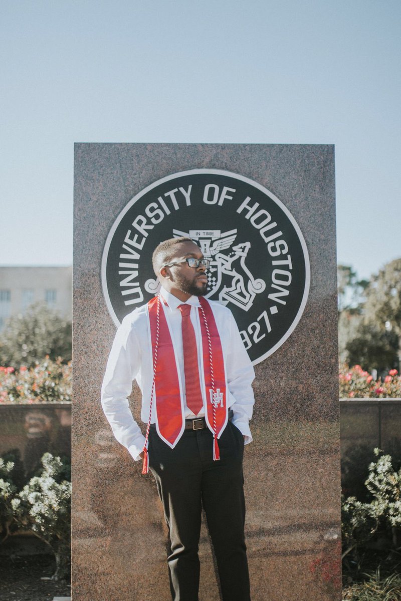 Bracrates's tweet photo. December 13th, 2018

Ya boy finally did it, and I give God all the glory. 🙏🏾

#UH18 #UHalumus #BlackExcellence

📷IG:visualsbyfrancel https://t.co/xX7wCk7N0H