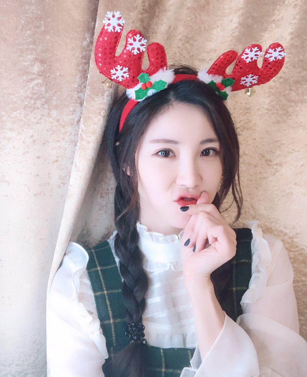 superstar_jhs's tweet photo. Christmas Message 💋
Korean sub ver &amp; English sub ver ➡️check my IGTV ( https://t.co/z0nEIeAEi7 )
#MerryChristmas🎄 
#메리크리스마스🎄
And check Insta @tommynpartners 💌 https://t.co/7C257ao2x8