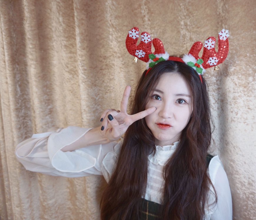 superstar_jhs's tweet photo. Christmas Message 💋
Korean sub ver &amp; English sub ver ➡️check my IGTV ( https://t.co/z0nEIeAEi7 )
#MerryChristmas🎄 
#메리크리스마스🎄
And check Insta @tommynpartners 💌 https://t.co/7C257ao2x8