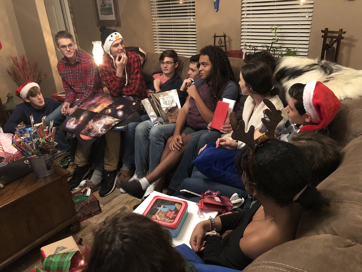 PCHS_MUN's tweet photo. Team Christmas party and Secret Santa!!! https://t.co/E7wEmw7TpS