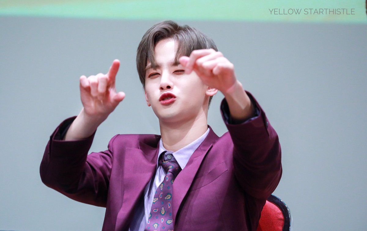 YStarthistle's tweet photo. [HQ]181116 심석홀 팬싸

@official_UN_B @2014_HOTSHOT
#더유닛 #UNB #유앤비 #kohojung #고호정 #호정 #HOTSHOT #핫샷 https://t.co/BhpCb1DvhS