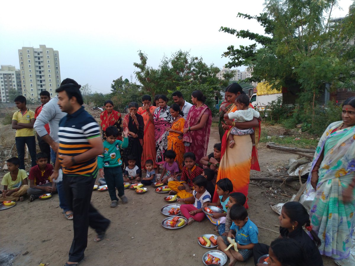 💜 *The best way to find yourself is to lose yourself in the service of others*💜
 
*Wagholi Chapter 04th Weekly Drive (26.12.18 Sunday) Update* 

💐 *Menu Items* : Chapati Sabji, chole,Roti,, biscuits, banana,
Be Happy...  Truly💜
<a href="/iWagholi/">Wagholi (वाघोली)</a> <a href="/WagholiHSA/">Wagholi Hsg Soc Assoc (WHSA)</a> <a href="/faceofwagholi/">faceofwagholi</a> <a href="/iWagholi/">Wagholi (वाघोली)</a>