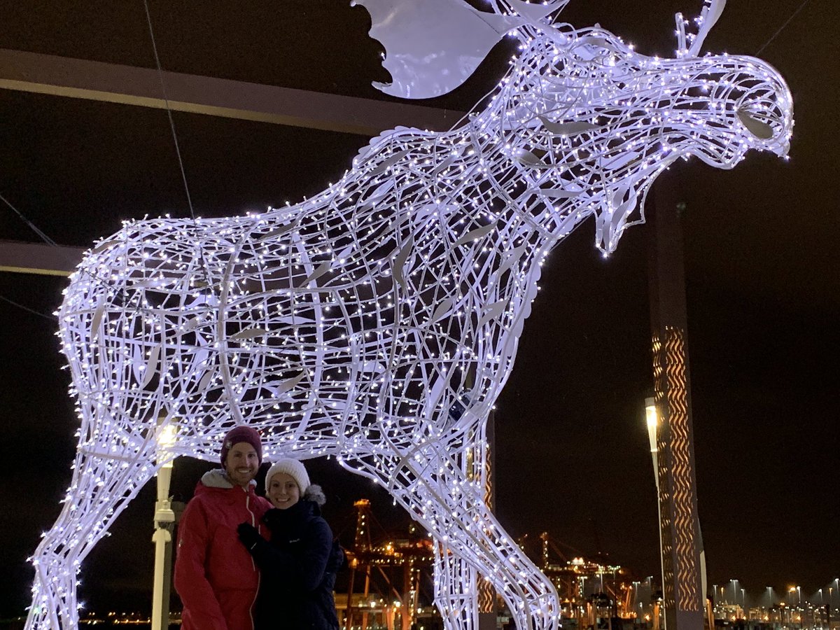 Nice family stroll along Canada Place ending with a giant lit 🔥up moose every time I put on this shell it makes me feel proud at the memories #paralympian #moremoments @thehsf @cdnparalympics @canfund <a href="/petrocanada/">Petro-Canada</a>