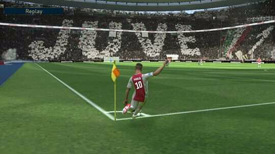 PESMOBILE18's tweet photo. Cooming 📱 https://t.co/aJqxyNoSKc
